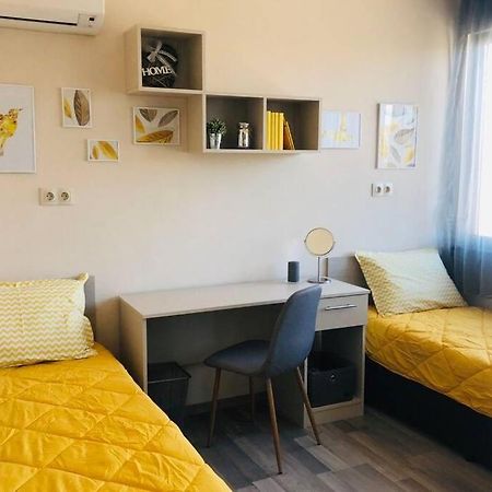 Lovely 3-Bedroom Apartment For 7 Ppl At The Centre Βάρνα Εξωτερικό φωτογραφία